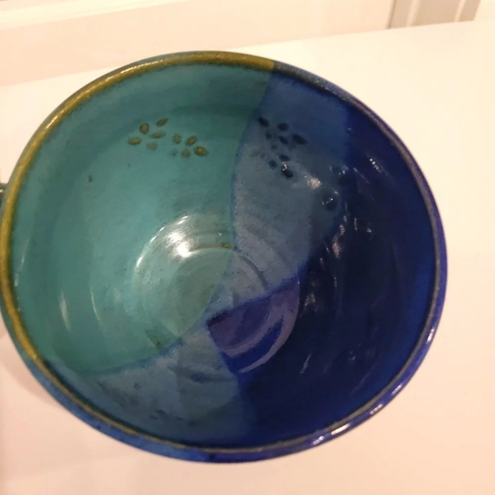 HAND MADE SOUP MUG SIGNED BY ARTIST 2012
